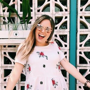 Meet your Posher, Stacie!